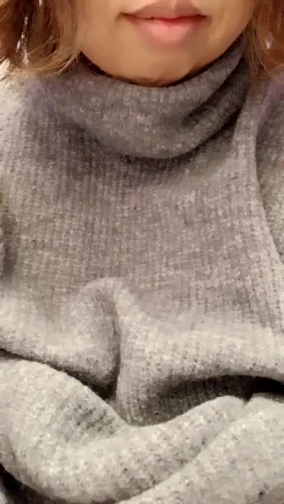 人妻のニットは好きですか？