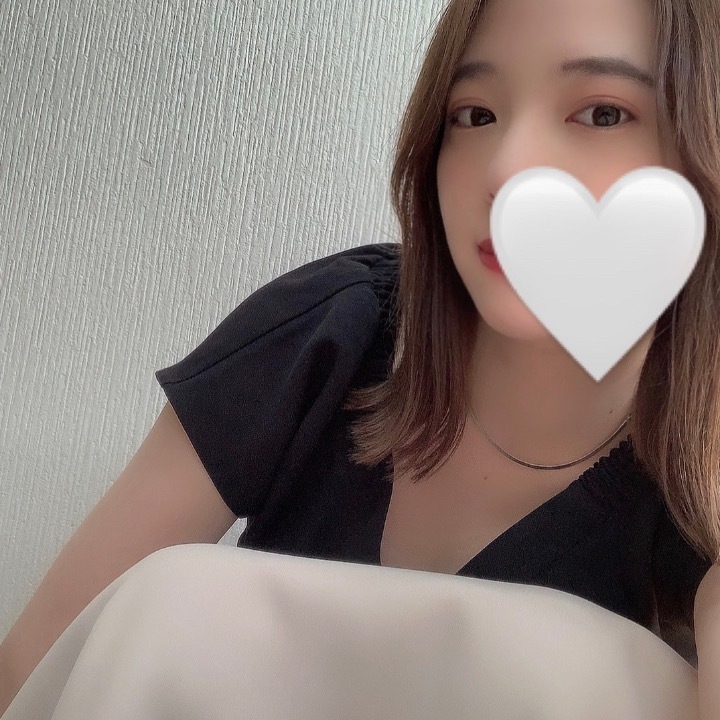こんばんは〜まおです🐰🤍

今日出勤してますっ🍃

お仕事終わりにでも！
会いに来てくれたら嬉しいです🥰

一緒に楽しい金晩にしましょ〜🍻💋

お誘いお待ちしてますっ☁️