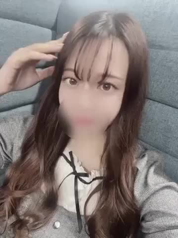 いつもと違う雰囲気の
服買ってみたっ🎶


ふわふわ女の子になった気分でテンション上がってます🤭💞


色んな私を楽しんで🎶