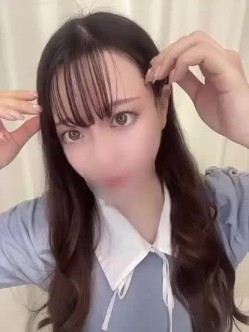 写真で笑うの苦手だけど動画だと自然と出ちゃうよねっ💕

実際に会うともっと自然体だから私の笑顔で元気になって✌🏻💖