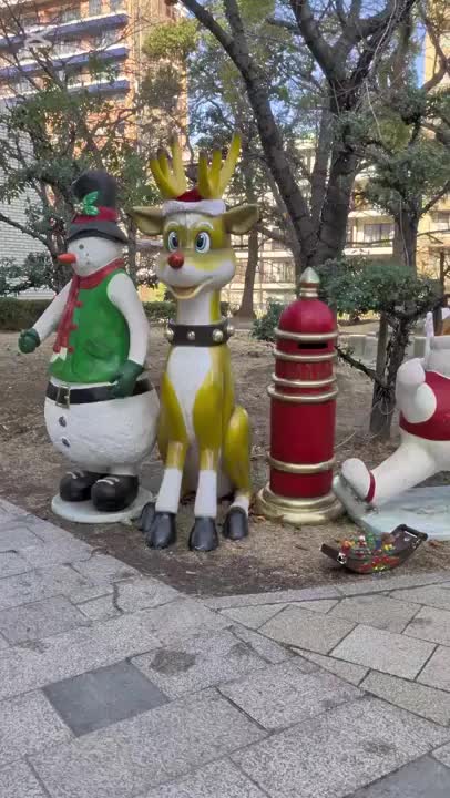 一足先にクリスマス気分🎅
今日福岡は暖かかったよ～12月なのに20℃超え！
今は雨みたいだけど、ラストまで待ってるね♥️
明日はお休みです🥹‪