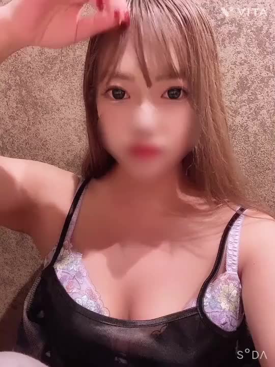 たまに動画🎥
本日は宣材の撮影です🫶
やっと季節外れの水着から👙変わりますw
