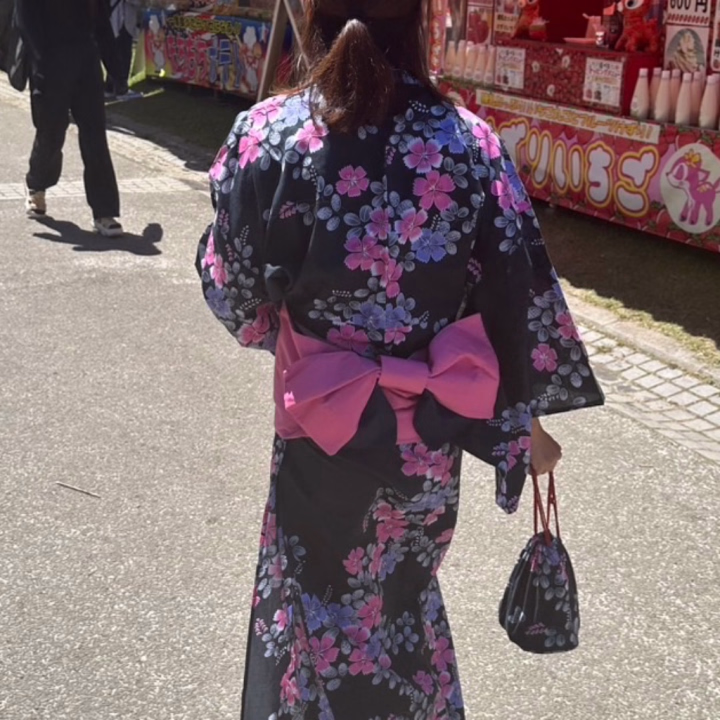 おやすみはお祭りみて来ました🏖️
天気良くて日焼けが心配🫨
楽しかったです╰(*´︶`*)╯

今日　明日出たらしばらくおやすみ😊