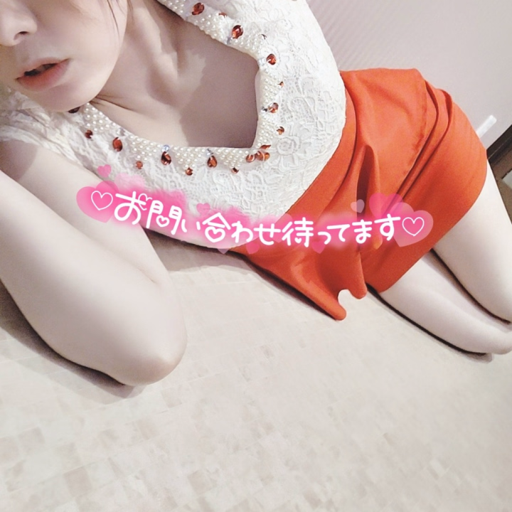 このお時間まであいにきてくださったお兄さま方❤
ゆうなと過ごしてくれてほんっっとにありがとう~😘💕

今日ね…
ドレス忘れてね⇽
お店にドレスお借りして着用してます😂w

珍しくちゃんと布面積多めꉂ🤣𐤔‪
ファスナーあるから脱がせてもらいまーす(・ω<)💘笑

明日のご予約もお待ちしておりますねん🥰

┈┈┈┈┈┈┈┈┈┈┈┈┈┈┈┈┈┈
6/23(火)10:23~80分コースできてくださったご指名さま❤

大阪のお兄さん❤
Mさんにみつけて選んでもらえて本当に嬉しかったよー🤭❤️

朝からテンション高めなゆうなに、『え…酒のんでる？ꉂ🤣𐤔‪』
って言われるわたしꉂ🤣𐤔

✨マットなのに心拍数爆上がりで大疲労😂w
✨絶頂を極めた密着ぬるぬる
な濃密なお時間でした~❤

80分で本当によかった！って言ってくれてルンルンだったぞ😜

関西の方に劣らないテンションなゆうなと遊んでくれてありがとう😂w

またお時間タイミングがあいますよーに❤❤