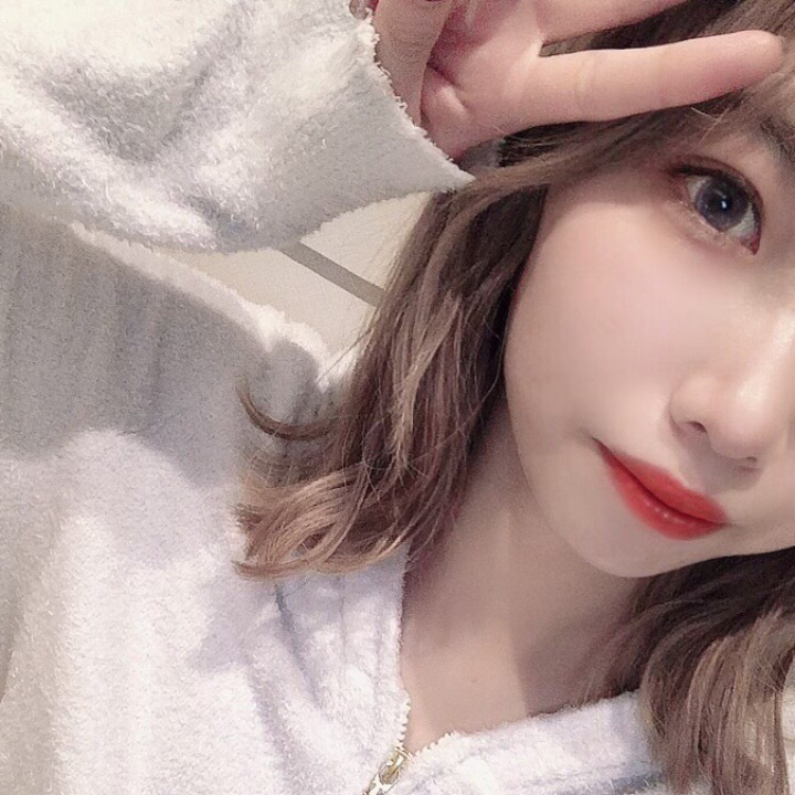 お久しぶりです!
ゆうなです☘️
今日はGW中ですが、18時までお店にいるので良かったら遊びに来てください✨
お待ちしています❗️