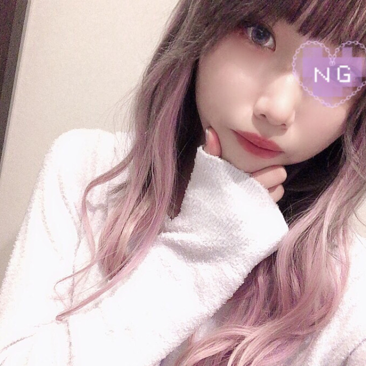 こんばんは!
ゆうなです☘️
イメチェンしました😳
初のピンクにしました❗️
どうですか?
11日出勤してるのでご都合合う方は遊びに来てくれたら嬉しいです💗