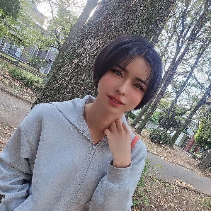 おはようございます♪
今日はお題動画の##四つん這いゆらゆらおっぱい見せて、をアップしました❗

ちかのおっぱい、揺れるほどあるかなあ😐

👇️  ちかとのチャットは  👇️
👇️  ヒメ チャンネルで♪ 👇️
https://hime-channel.com/profile/rq1zg4