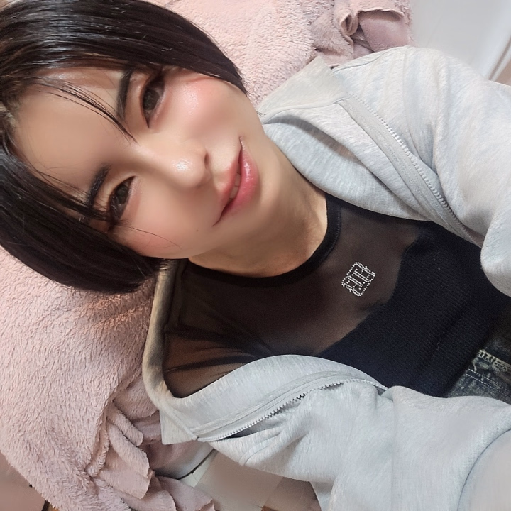 こんばんは♪
三連休明けのお仕事、しんどかった～～💦
やっぱり休むと反動があるよね。。。明日もがんばらなきゃ🥺

👇️  ちかとのチャットは  👇️
👇️  ヒメ チャンネルで♪ 👇️
https://hime-channel.com/profile/rq1zg4