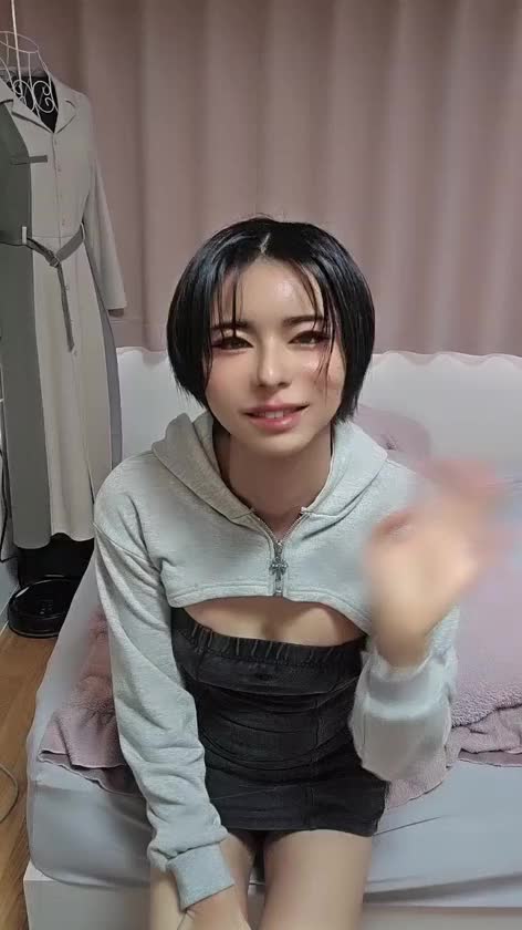 こんばんは♪
今日はヒメチャンネルのヒメのまん丸お月様！～おしり編～に参加したよ❗

ぷりぷりのおしりはヨガのおかげですっ💕
このおしりを使ったソープコースのケツズリは気持ちいいぞーーー😁

～お知らせ～
9月18~21日は大阪梅田店、9月22,23日は名古屋店に出張しちゃいます❗
シルバーウィークはちかと一緒に過ごしませんか♪

👇️  ちかとのチャットは  👇️
👇️  ヒメ チャンネルで♪ 👇️
https://hime-channel.com/profile/rq1zg4