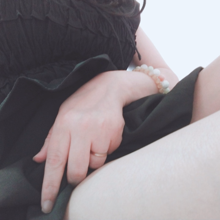 おはようございます❣️

本日は23時30分まで出勤していますのでお時間の合うお兄様方からのエッチなご指名ご予約お待ちしていますね💋

甘えたなエッチれいこと恋人のようなイチャイチャ甘いお時間過ごしましょ💝