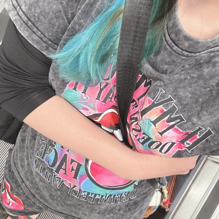 おはようございます😊☀️
まるちゃんです✿·͜·ᰔ

てか見て見てこれ！なんか大きく見えるんじゃない？！大きくなったかも😏😏😏
谷間って夢があるよね(･ω･≡･ω･)
私も欲しいな🥺🥺🥺🥺

もう6月になったので6月もぼちぼちやってこけ〜🐔