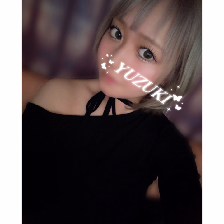 投稿遅くなりましたが、、
今日もお部屋いてます🤘🏻🩵

後半戦もお待ちしてますね💌

一緒にぬるぬるしよ🫧