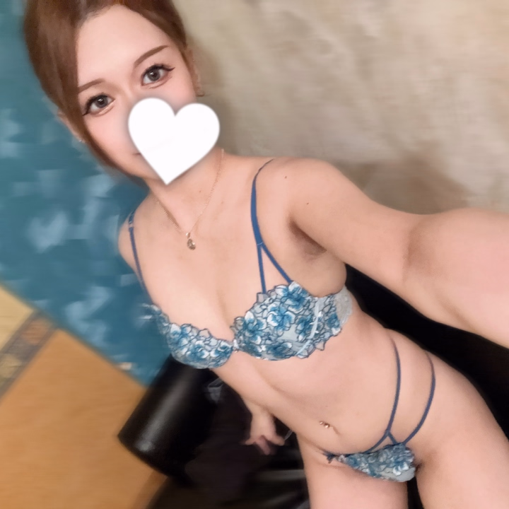 今回も初日から会いに来てくれてありがとう‼️


そしてお誕生日お祝いに

プレゼントたっくさんで

とーっても嬉しかったよ😭🌟




大事に使わせてもらいます🎶


今日も美味しい物食べたけど

昔と比べると食べる量2人とも減ったのかな？笑


美味しいものちょうどいい量で

満足できたからダイエット成功中かも🎶

今日も好きなもの沢山食べて

幸せ時間だったな〜🎀


スタバ飲みながらフラフラお散歩して

とっても楽しかったですありがとう‼️


致死量のさくらんぼも

美味しくいただきます🍒🍒🍒



あ み 🧸⸝⋆*