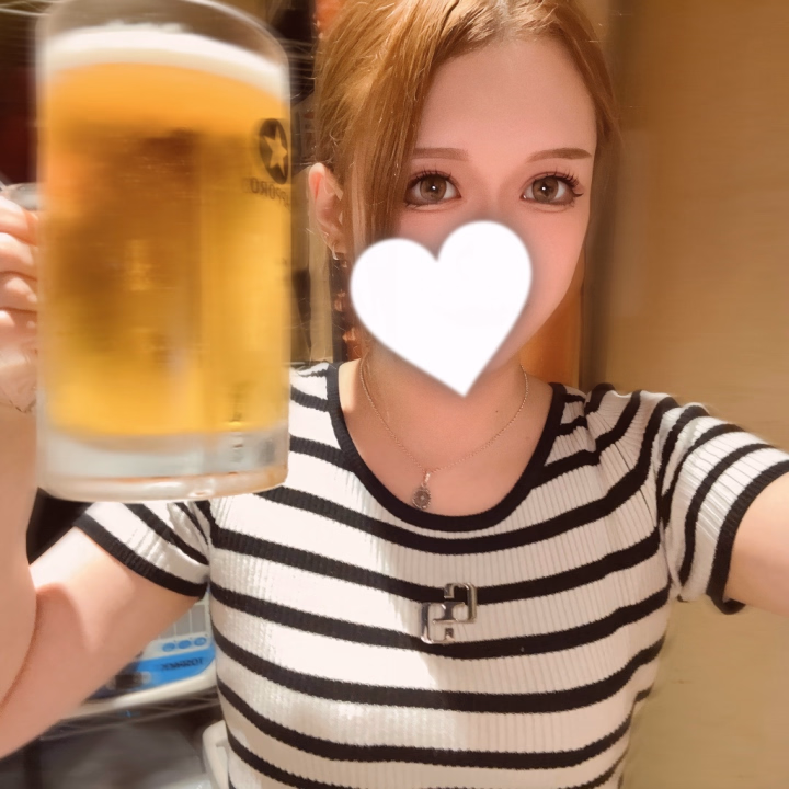 今日から‼️来ました‼️

あみちゃん出勤期間開始です🎶



めーちゃ私事ですが

昨日誕生日を迎えました👊🏻🤍


相変わらず永遠の20歳でいくので

今年も可愛がってください🎶笑



誕プレ代わりに会いに来てくれると

とーっても嬉しいです待ってる🥺🤍


それでは本日も対戦よろしゅうお願いします🎶




あ み 🧸⸝⋆*