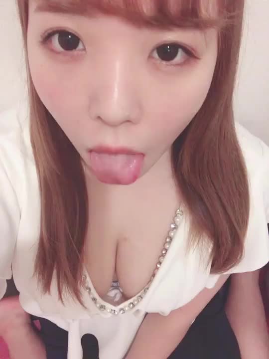 ぺろぺろり❣️ローション好きなあなたをお待ちしておりますっ\(//∇//)\💓おっぱいはいかがですか❓(〃ω〃)💕