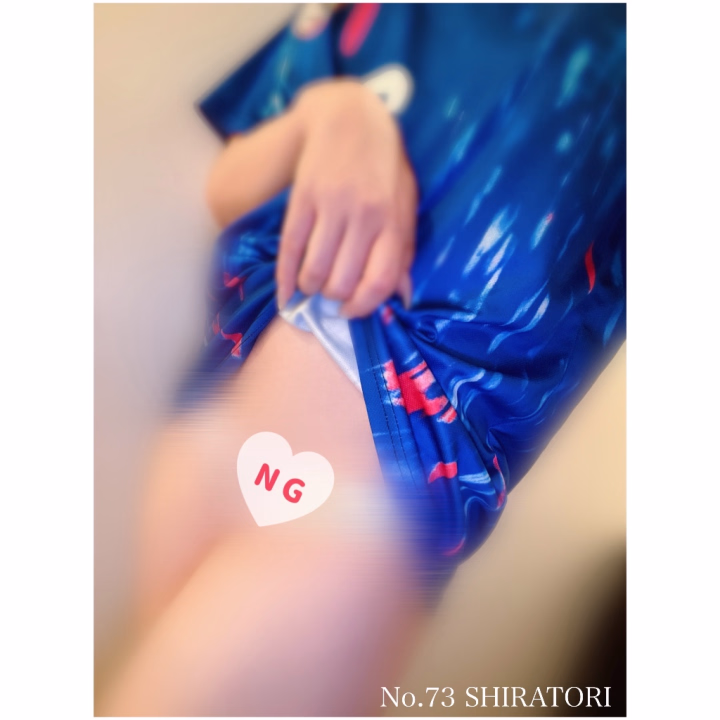 おはようございます！ No.73白鳥です🦢

⋆⑅˚₊出勤投稿 ⋆⑅˚₊  

前回は、初めましてのお兄様方！白鳥と遊んでくださって本当にありがとうございました😝💛

⋆┈┈┈┈┈┈┈┈┈┈┈┈┈┈┈┈┈┈┈┈⋆ 
🌈本日の衣装🌈
サッカーユニフォーム⚽️ 火・木・日  
ごめんなさい💧‬昨日の衣装の曜日をサッカーの曜日と間違えてました(Ａ;´･ω･)ｱｾｱｾ
⋆┈┈┈┈┈┈┈┈┈┈┈┈┈┈┈┈┈┈┈┈⋆ 

昨日2組着かせてもらった内の1組目のハーレムで入ってくれたお兄様には、昨日の白鳥は頭が回らなくてネジ外れてたから、質問返しに困るようなぶっ飛んだこと質問しちゃって変な子だなって思われてないか不安😂

🗓️来週の出勤日🗓️

6/15(月)10時〜16時
6/17(水)10時〜20時
6/18(木)19時〜24時
6/19(金)10時〜18時
6/20(日)10時〜24時

来週はこんな感じで出勤します！
チェックしてね✅　
　
本日は、10時〜24時まで居ますので、来られるお兄様は気を付けて来てくださいね！お待ちしてます🫶次の出勤は、明日の10時〜16時です！