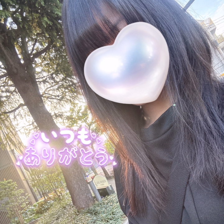 こんばんは〜🌙

頑張れずひたすら休み続けていたのに😭
ただただ待っててくれてありがとうございました😣🩵

朝からハプニングもありましたが、それでも変わらず駆けつけてくださる想いに改めて感謝です🥲


これからもゆるりとハピネスにお邪魔するので☺️
その時はどうぞよろしくお願いします^_^
