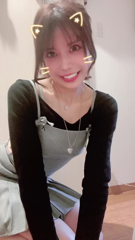 📞💭
「もしもし〜？🤭
ちょっとお休み中に大阪行ってましたぁ🐙✨

バタバタしててお返事遅くなっちゃってごめんなさい🥺

でも帰ってきたので、またいっぱい癒し時間つくりたいなって思ってます🩷

🎀今空いてるのは🎀

13日 → 21:45〜 1枠だけ
15日 → 18:30〜 / 21:30〜 の2枠
16日 → 20:20〜22:10 の1枠

17日も出勤予定だけど、たぶん早めに埋まりそうなので気になってた人は早めが安心かも🤭

最近タイミング合ってない人も、
久しぶりさんも待ってるね🩷

この前会えた人たちのおかげで大阪でもずっと思い出してニヤニヤしてた🤭


    直近の空き枠、カバー画像の2枚目に貼ってます🤭🩷