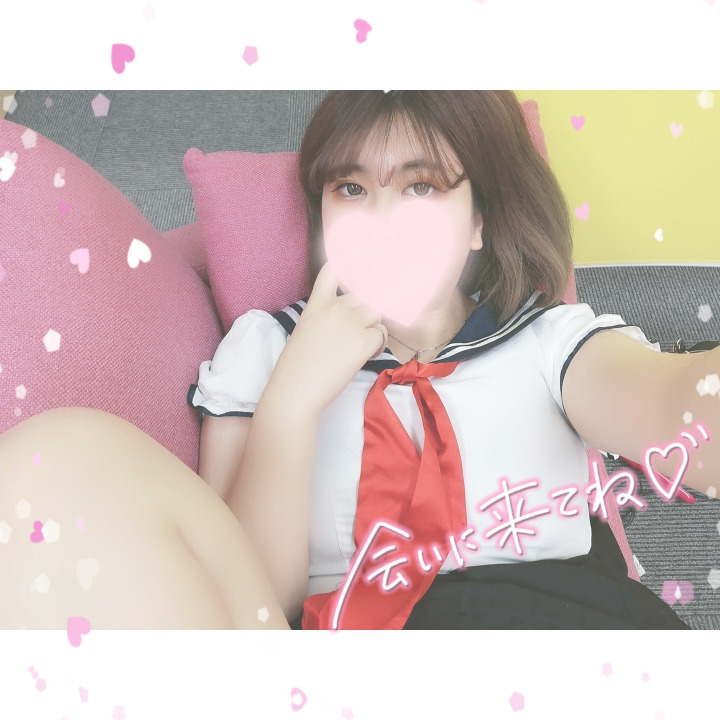今日はお店のセーラー服着てみた‪よ(ᐡɞ̴̶̷  ̫ ɞ̴̶̷ᐡ)💕💕

普段とはちがう感じやけどどうですか？♡

むちむち(¯ｖ¯)ﾆﾔ