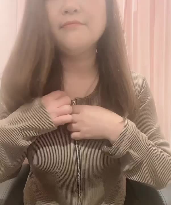 メガネっ娘じゃなくメガネ熟女です　えちえちな事大好き🩷