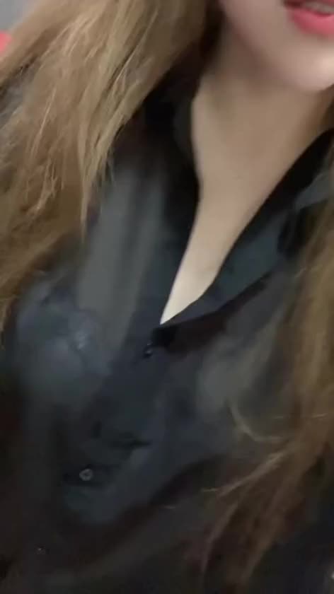太ももサスサスしたい？💗

スベスベだと思うよ😍💕

そのままパンティの下まで…(ฅωฅ`)照♡

考えただけで濡れちゃう( ⁄•⁄ω⁄•⁄ )

たくさん可愛がって欲しいな🥰🥰