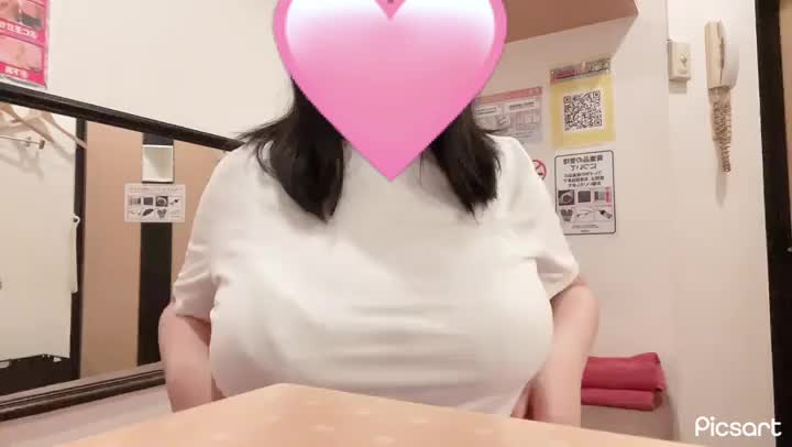 チラ見せ(///∇///)