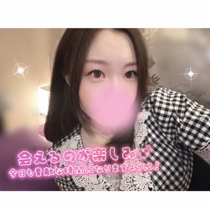 お兄さまやほ✌️💕

外風気持ちい〜っ🙈💕
って思いながらお部屋に来ましたっ♡ｴﾍ

お休みの間は、もちろんVIVANTを観て興奮してたけど、次回の放送二週お休みなのが辛すぎる、、、😂笑
↑わかるひといる？🥹笑
考察ネタとかYahoo!ニュースにも載ってたりするからチェックしたりコメントみてVIVANTの余韻を楽しんでますww

そして女の子の日も終わって今日から出勤してますっ😆🎵
朝、頭痛が酷くてお部屋へ向かうお時間を遅らせていただき、少し休ませていただいたらなんとか回復しましたっ🥹💦

お部屋これてよかったぁぁ😭💕

このあと受付開始してるよー🎵
午後ご予約してくれてるお兄さまありがとうだよー🫂💕

17時までお部屋いるよ♡
ひよりとまったり楽しもうね🎵

ひより