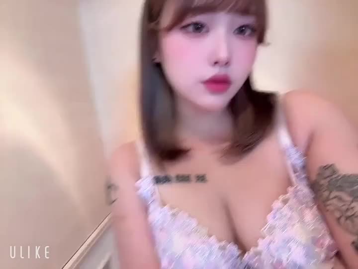 おはようございます☀

今日から19日まで出勤です❤️

バースデー月間なので会いに来てくれたら、とってもうれしいです☺️

2週間もお休みしてたのでムラムラ溜まりまくりなの💕

たくさんシたいな🫶


あくあ
