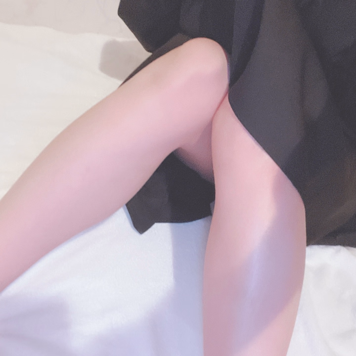 おはようございます🎶

昨日日中暑かったから、退勤したあと半袖でお出かけしたら夜寒かった߹ ߹笑

温度調整難しいね🤧