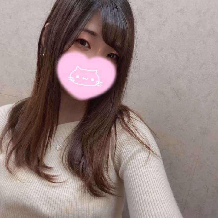はじめまして♡
17日〜21日までの５日間初出勤します↔️

はじめての姫路でドキドキっですが、
たくさんのお兄さんにお会いできるの
楽しみにしてます🎵