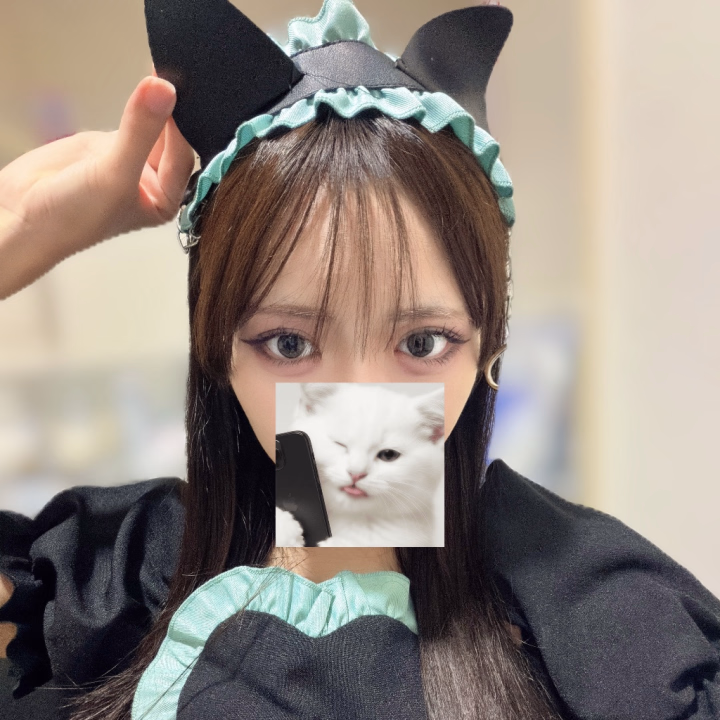 おはようございます！
とうかです！！

本日も9時~24時で出勤します(☆ᵕ☆)♫

今日は忙しくなるといいな〜(言霊)

珍しく朝お腹が空いていますなにか食べようか迷う😑💭😑💭

さっきチラッと外見たけど雨降ってた😢
台風っていう話も聞いたし梅雨だね〜

お足元悪いですが会いに来てくれたら大喜びします(☆ᵕ☆)！！！！

今日もよろしくお願い致します〜！♡♡