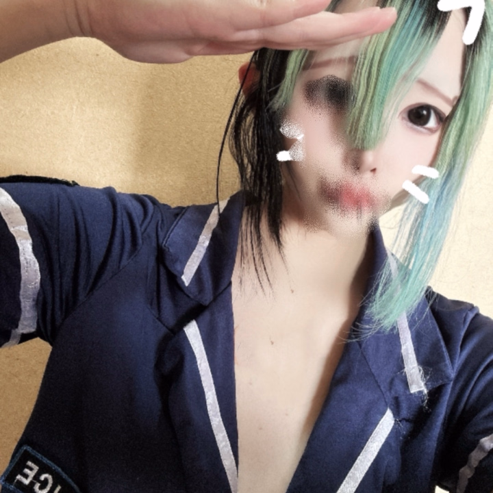おはようございます₍^⌯  ̫ ⌯^₎ᐝ

みりな出勤しましたー！

今日はポリス👮でお出迎えするよ~~

捕まりに来てっ🚓