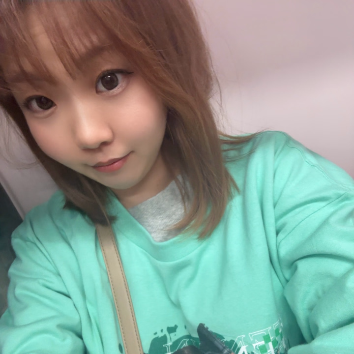 今月の全てのシフトです！


18日14:00~24:00
20~23日全て12:00~23:00
25日14:00~23:00
26日12:00~17:00
27.28 14:00~23:00
29日14:00~20:00

です！！後半たくさん一緒にいようね〜
ご予約も受け付けています！
特に18日までは女の子多くてお部屋空かない可能性大なので、早めのご予約オススメです✨