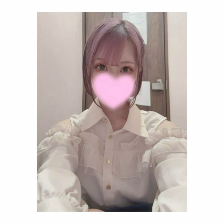 こんばんは( ¨̮ )
出勤しました😉♡

先日は初めまして様方
遊んでくださってありがとうございました😊♡

今日はラストまで出勤してます🫶
お時間あえば是非遊びに来てくださいね♡

いく♡