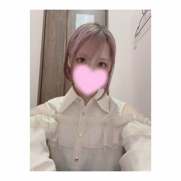 こんばんは( ¨̮ )
出勤しました😉♡

先日は初めまして様方
遊んでくださってありがとうございました😊♡

今日はラストまで出勤してます🫶
お時間あえば是非遊びに来てくださいね♡

いく♡
