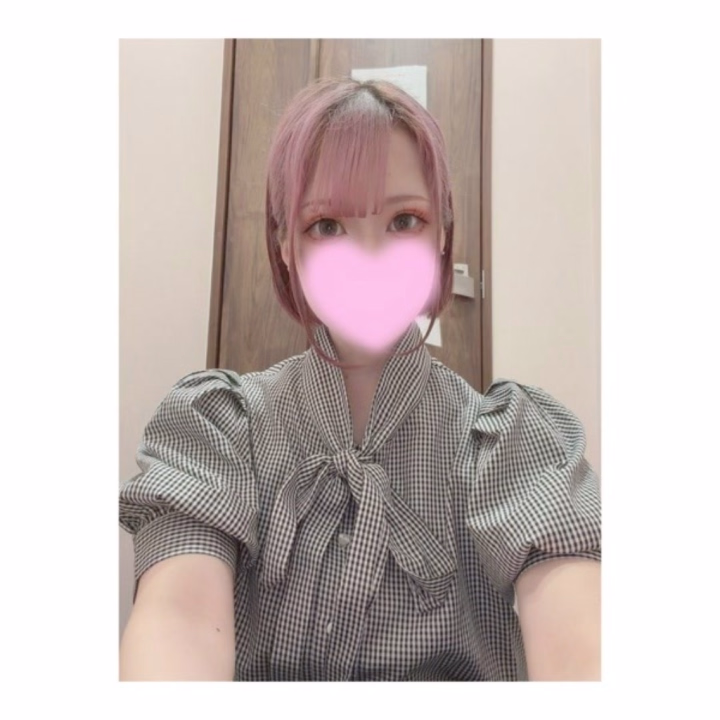 こんばんは( ¨̮ )
出勤しました😉♡

先日は初めまして様方
遊んでくださってありがとうございました😊♡

今日はラストまで出勤してます🫶
お時間あえば是非遊びに来てくださいね♡

いく♡