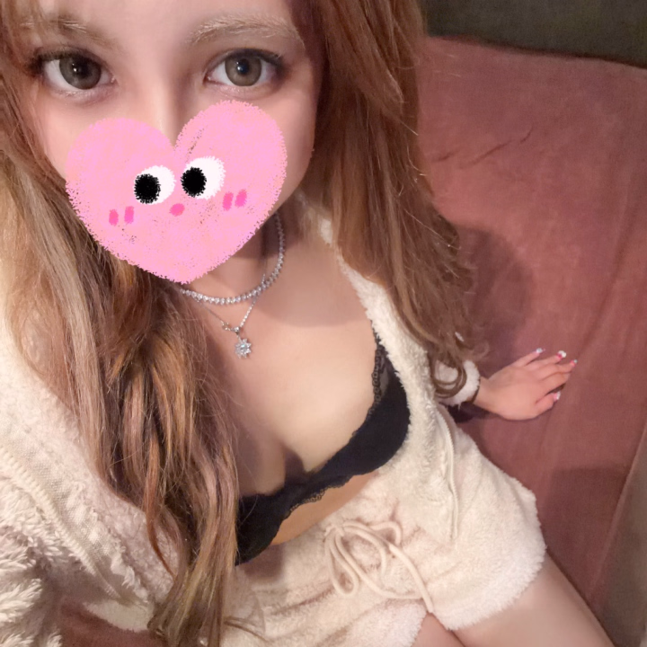 こんにちは🌤️

今日は17時〜ラストまで出勤してます！

そしてお知らせなのですが急になってしまいましたが6月27日の出勤を最後に卒業することになりました🎓

いろんな方に支えられていろんな経験ができてすごく濃かった1年と4ヶ月でした🥹

今日17時〜ラストまで
6月24日(明日) 9時〜17時まで←追加したよ❣️
6月26日 17時〜ラストまで
6月27日 17時〜ラストまで
↑こちらが出勤予定なのでぜひ最後までまりんをよろしくお願いします🙇

待ってます📞💕