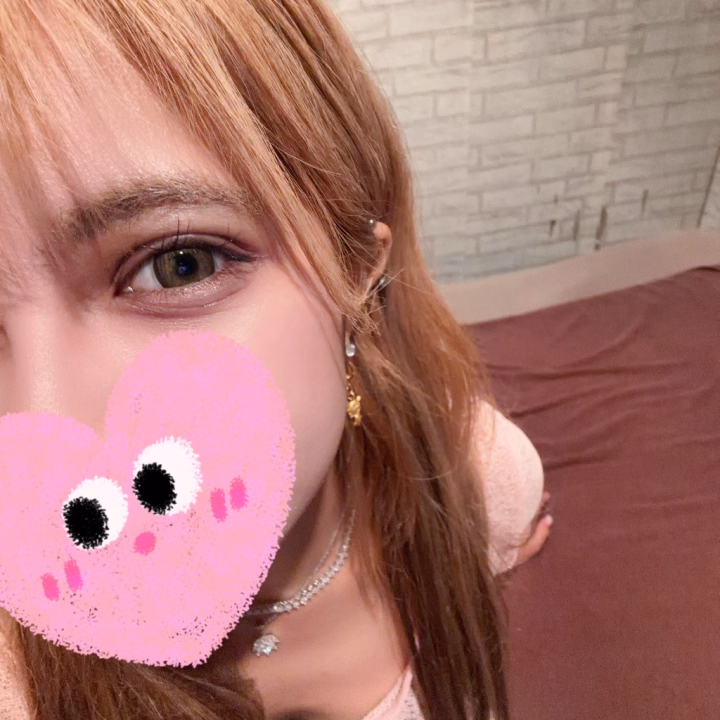 こんばんわ🌙

今日は17時〜ラストまで出勤してます！

昨日雨すごいなって思ってたら今日すごい暑い🥵体調崩しやすいと思うから気をつけよう🥺

待ってます📞💕