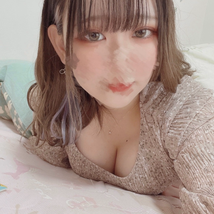 こんばんは🌙

今日来てくれたお兄さん方本当にありがとう(；；)
急遽の予定だったのにも関わらず
素敵な時間を過ごせてとっても幸せでした💞

初めてのお兄さんも本指名のお兄さんも
本当に本当にありがとう〜！！
たくさん「可愛いね」「おっぱいの形綺麗」「お肌つるつる」「フェ♡だけでイッちゃいそう」ってたぁ〜くさん褒められました💕
自己肯定感爆上がりです(๑•̀ㅁ•́ฅ✨
本当にありがとう🥰🥰

明日も12時～です！
予約もまだできます🍀*゜