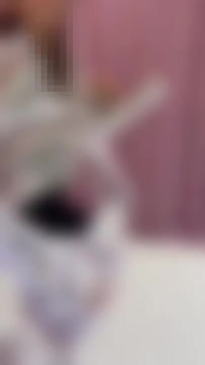 待機中に鞭遊び