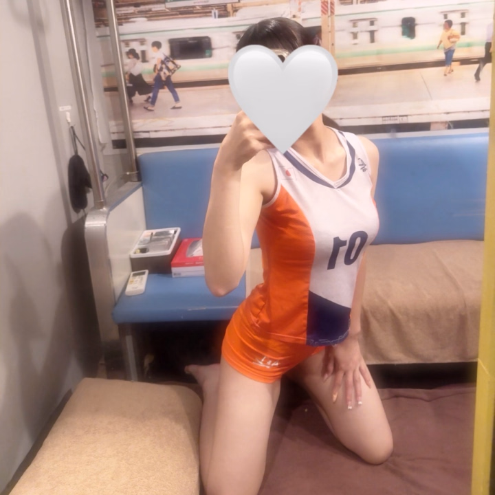 バレーボールコスプレ率高い🏐♡
今日も沢山褒めていただけて嬉しい(・ω<)💖