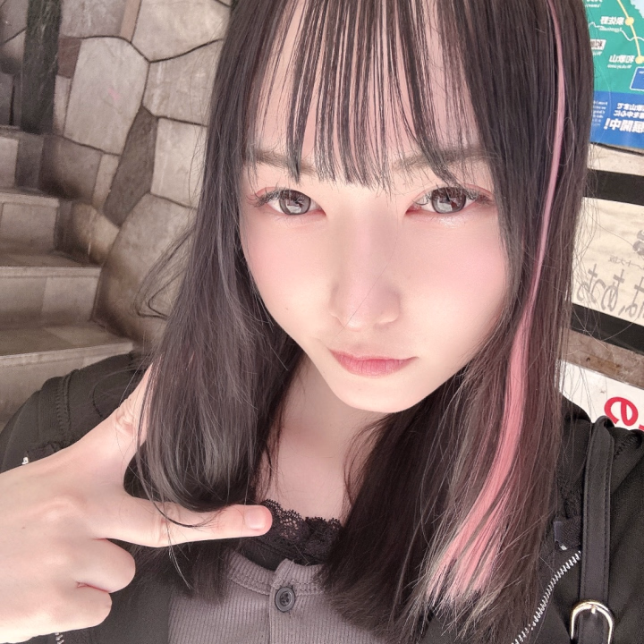0時までいます！！！

エクステつけたけど30分で取った🥲🥲

待ってます!!🫶
