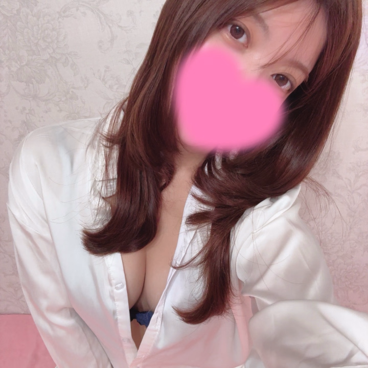 今日も一日中おつかれさまでした❤️
あしたはおやすみで、26日(金)8:00-16:00で出勤予定です😌

台風が来ていて週末心配🥲
台風対策してる…？🌀
やってることあったらおしえてね🫶

今日はおやすみっ🌙


6月の出勤日💕🐰
----------------
6/26 8:00-16:00
6/27 18:00-24:00
6/29 8:00-16:00
6/30 8:00-16:00