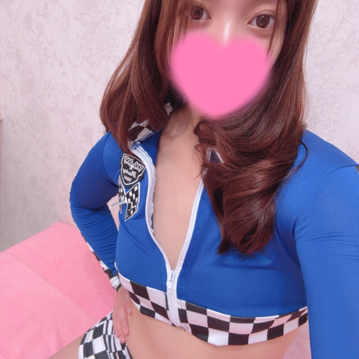 ぐっもーにん！❤️

今日はたのしい夢見てたみたいで心がとってもしあわせ🥰✨

今日からまたよろしくお願いします💕



6月の出勤日💕🐰
----------------
6/16 8:00-16:00
6/17 18:00-24:00
6/18 8:00-16:00
6/22 18:00-24:00
6/23 8:00-16:00
6/25 8:00-16:00
6/27 18:00-24:00
6/29 8:00-16:00
6/30 8:00-16:00