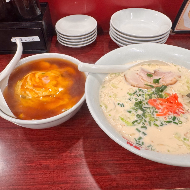 どこがミニ?な天津飯と
とんこつマヨラーメンとかいう
激重ラーメン🍜
を
深夜に元気に食べ切る六花さん
in静岡
今更だけどTikTokの動画
見てくれましたでしょうか😭💕
普通に恥ずかしいので
乙姫宴のアカウントから神出演動画
いいね押してきてください🙇♀️🙇♀️🙇♀️🙇♀️
ちょっといやかも
とか言ってたけど、ローソンの太ちくわが
いっちばん好きだよ!!!!
もう一個貰ったのどぐろのやつは
キャベツとマヨネーズで炒めて
食べましたとさっ😋
最近私のTikTokはえびすばっか出てくる🐱
えびす可愛すぎるの…私も高額みつしたい🐱
