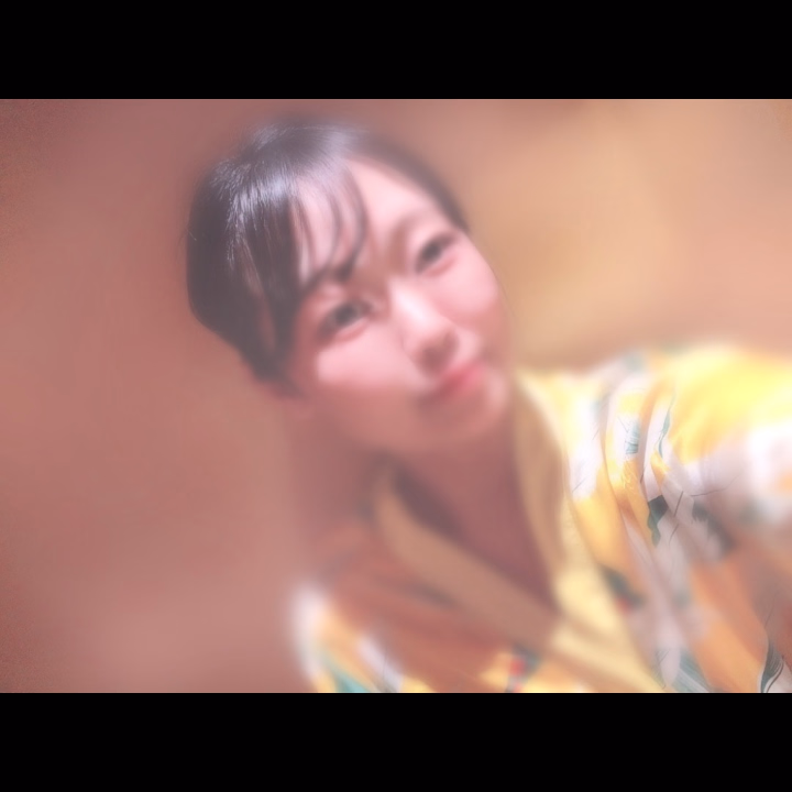 今回いつも使ってる三脚忘れて、自撮りしか投稿できないかもーーー😭


スタートありがとうございました♡