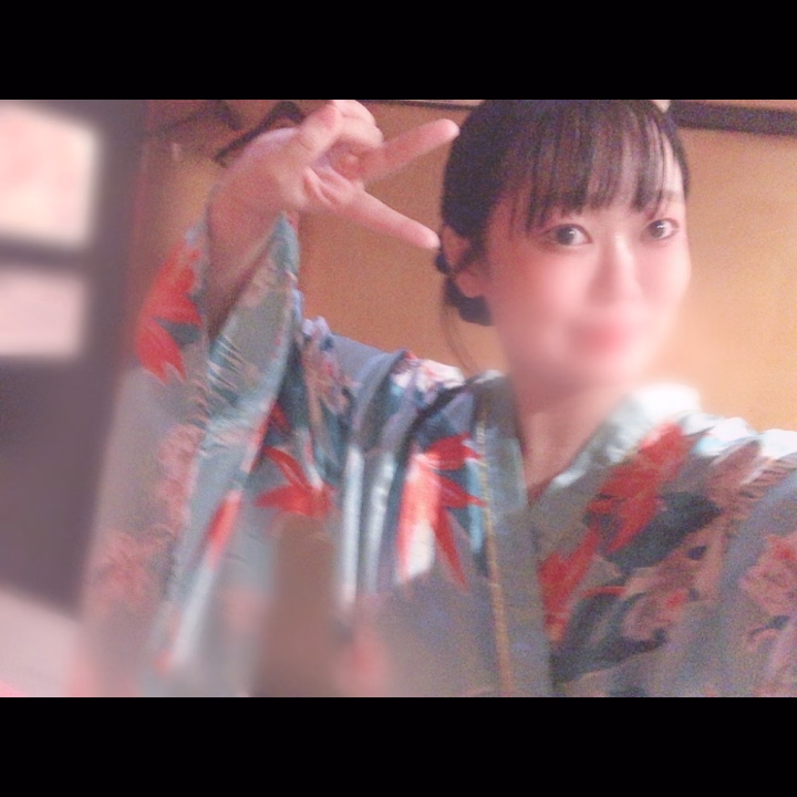 おはようございます！
出勤しています！！

寝汗すんごくて朝起きてシャワー浴びたのにお店着く頃にはびしょびしょに💦なんでぇ〜😫

代謝がめちゃめちゃ良くてたくさん汗をかくので今日もいっぱい汗をかきたいと思います！一緒に汗をかいてくださるお兄さん募集中♡


雨が降ってるので気をつけてきてね〜