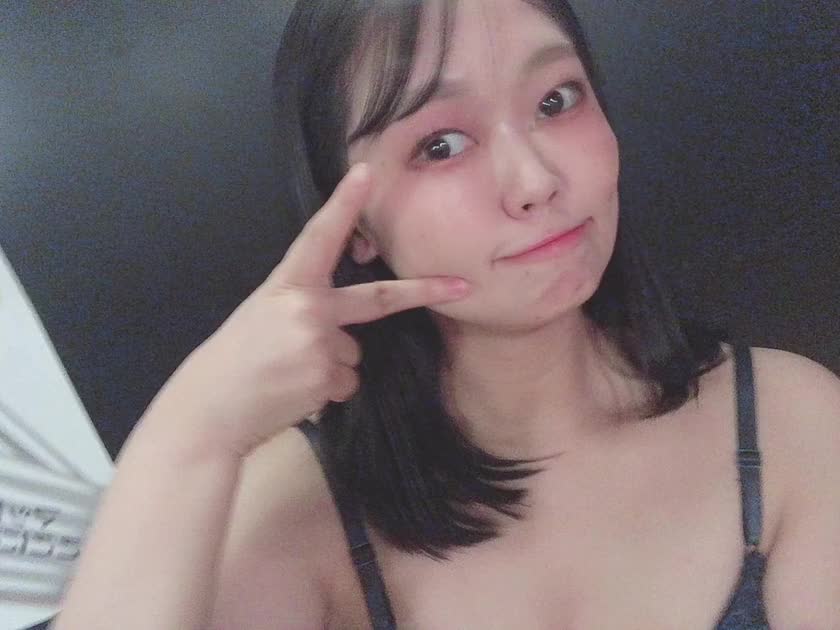 出勤しましたーーー！



片付けや待機してる時はスリップでいることがおおいよ！汗っかきなのでね💦




昨日は昼にのんびりお風呂入ったから夜はシャワーでいいかな〜って思ったら朝起きた時の体がちと重かったのでやっぱりお風呂って大事だなーーーーと思いました！！！

というわけでお風呂屋さんで待ってます！！！