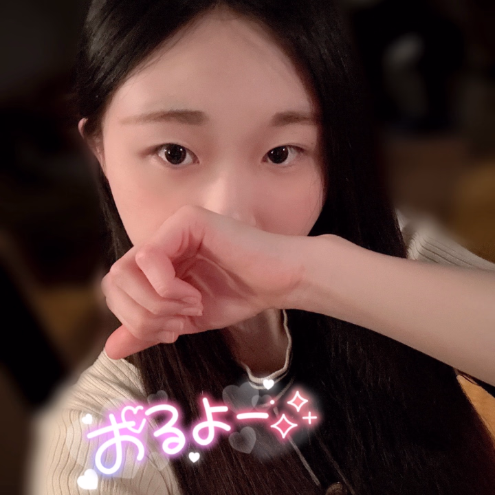 超ストレートロングヘア😍

ロングヘアが好きなお兄さんっている❓