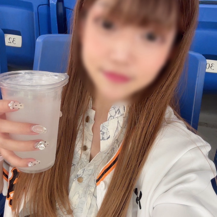 日曜日も夜更かしして
楽しもうよ💗


明日のことは忘れて
イチャイチャしちゃお？🤭


お兄様のおっき腕に包まれて
きもちよくなりたいの🥰


写真は野球を見に行った時の🎶


今年は何回見に行けるかな☺️


たくさん見に行きたい🎶